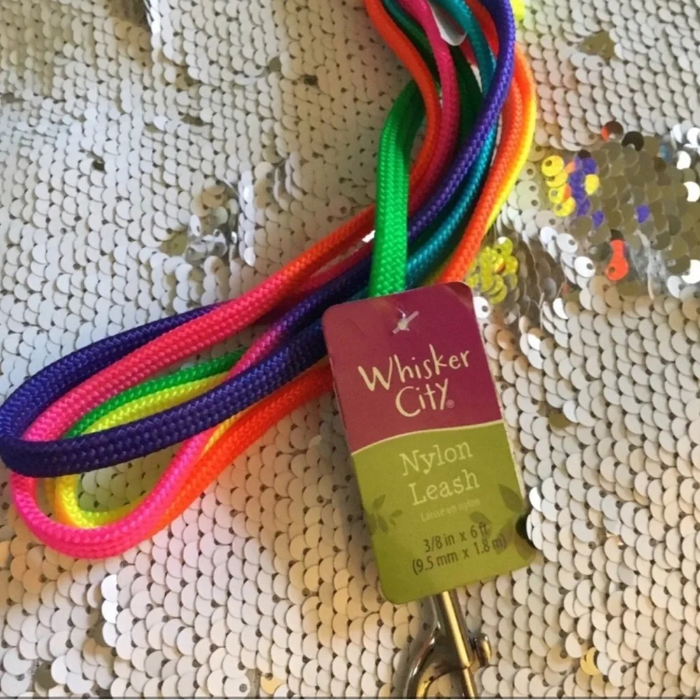 ✔️🌸Ⓜ️Bundle Whiskey city Cat Collar And Matching Leash NWT